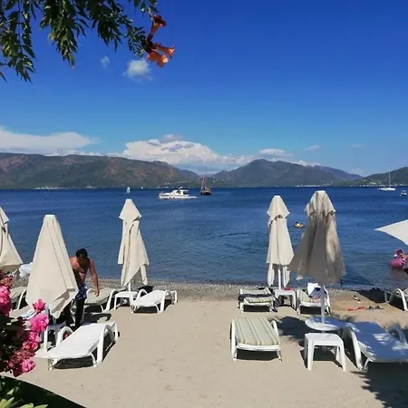 Super Luks, Denize 100 Metre, Ruya Evi 2 Daire *